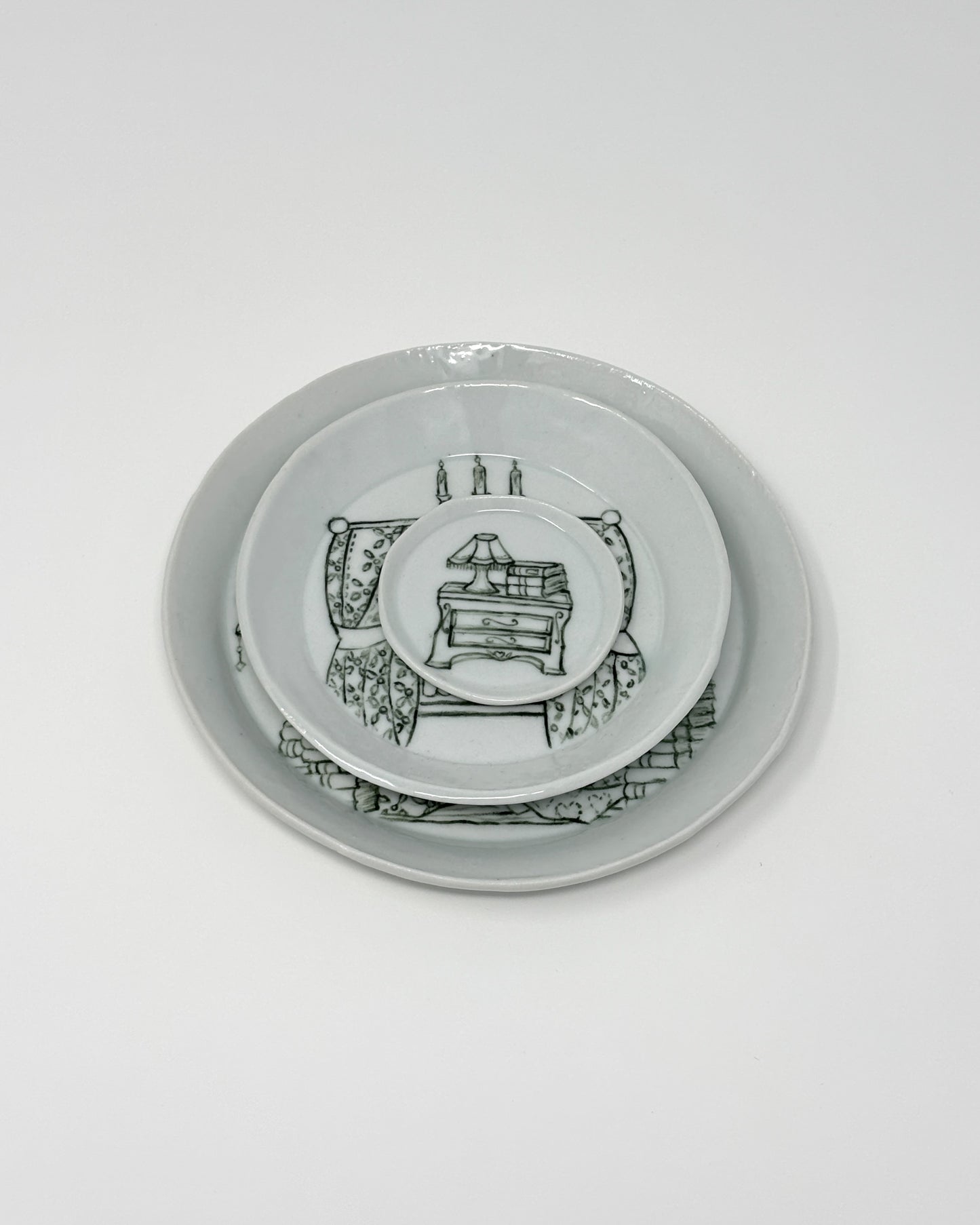Dollhouse Bedroom Plate Set
