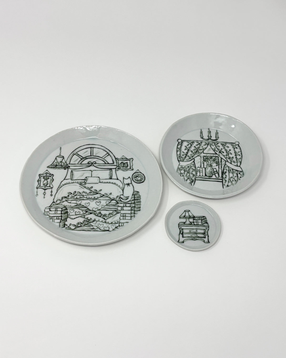 Dollhouse Bedroom Plate Set