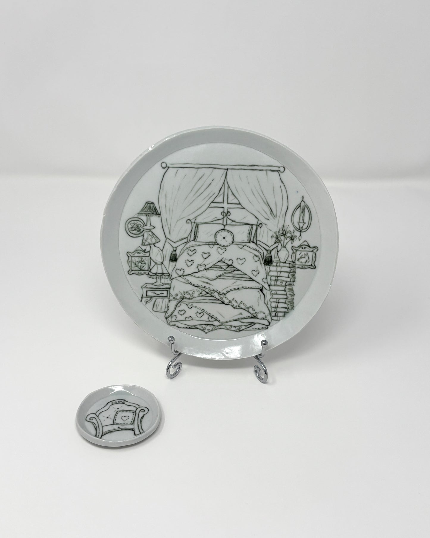 Dollhouse Bedroom Plate Set